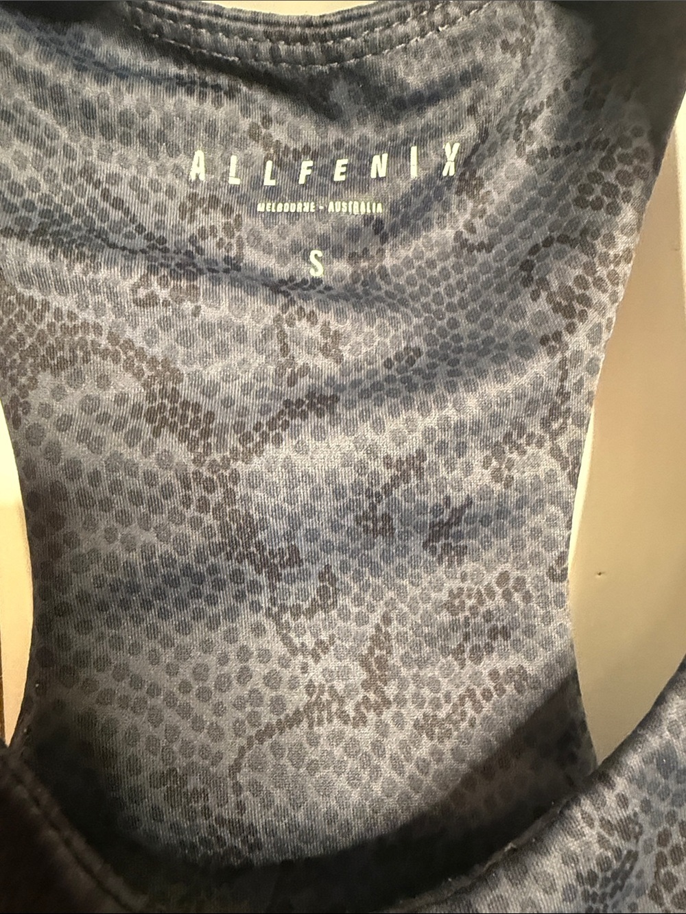 Anthropologie Allfenix Gray Snake-Print Performance Crop Top - Reptile - Picture 5 of 7